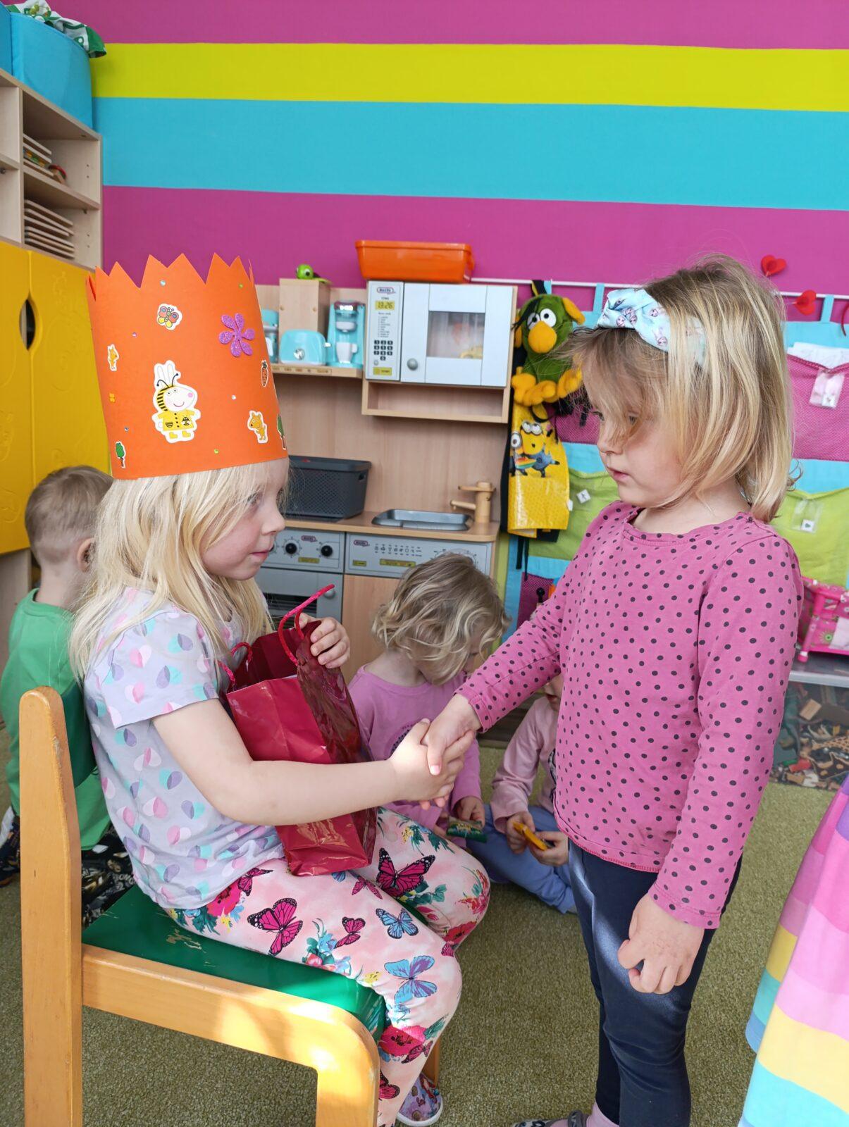 slavíme: Ivetka měla narozeniny - 11