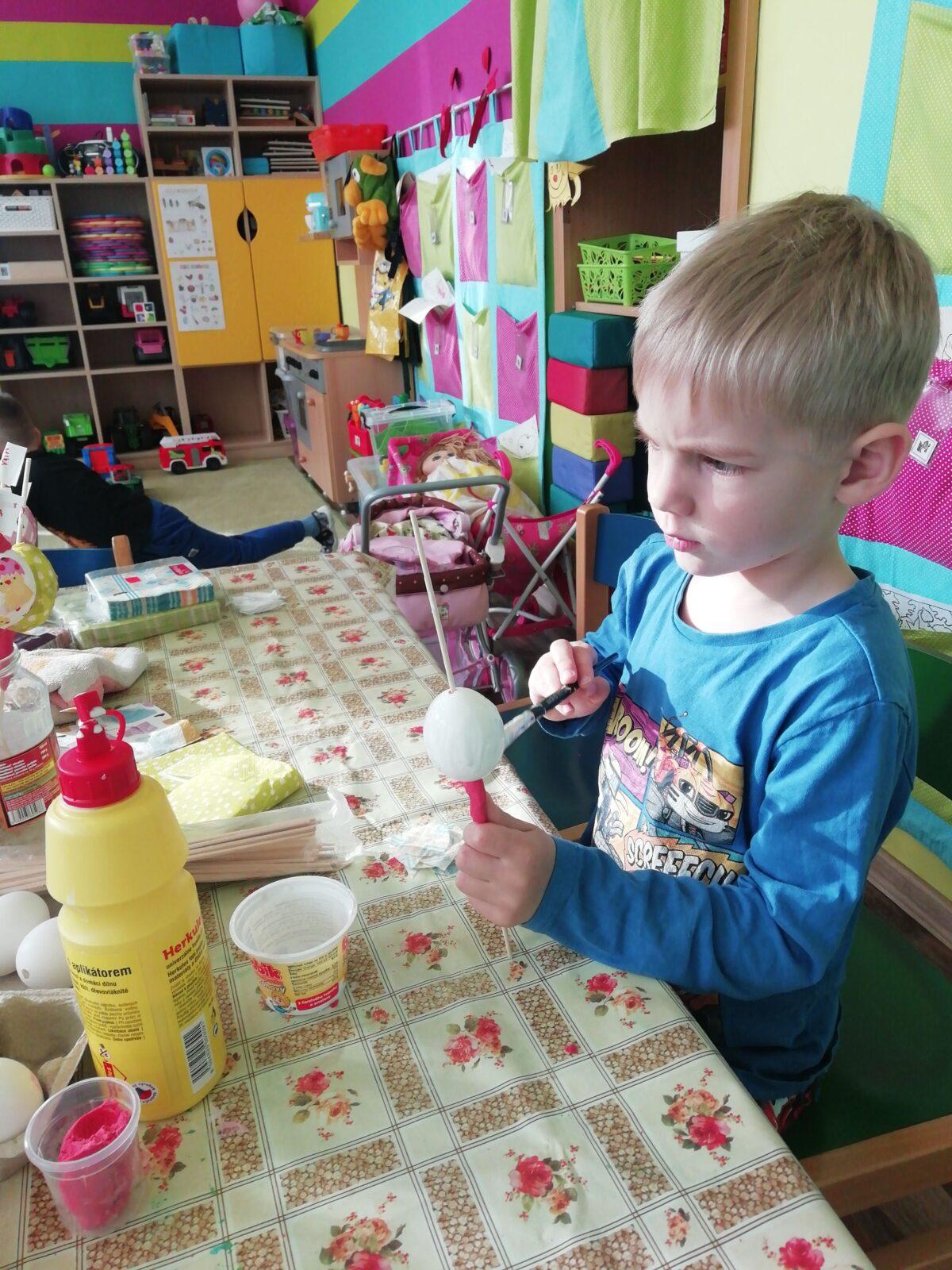 Broučci - Malované vajíčko - 13