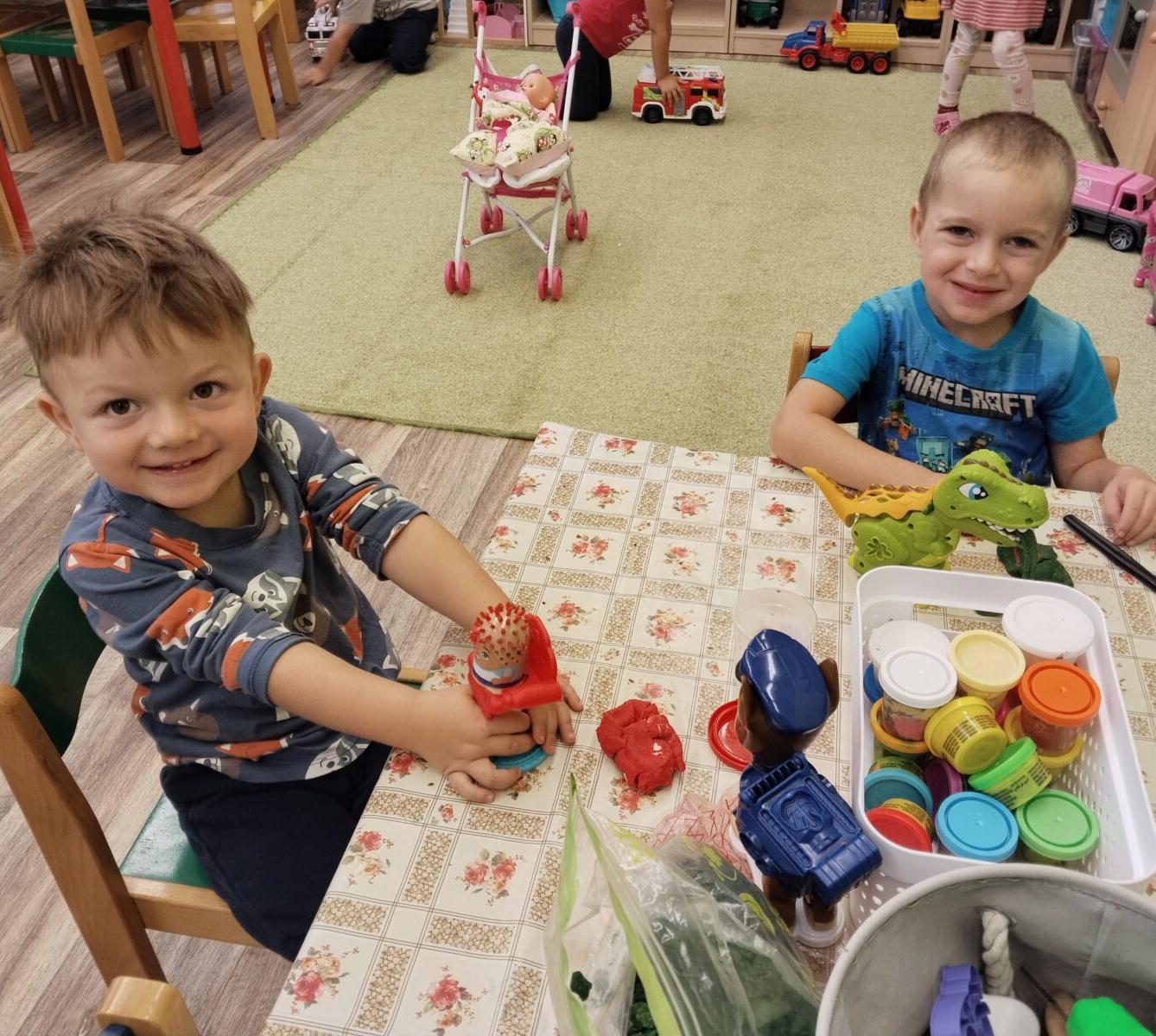 BROUČCI - HURÁ DO ŠKOLKY - 44