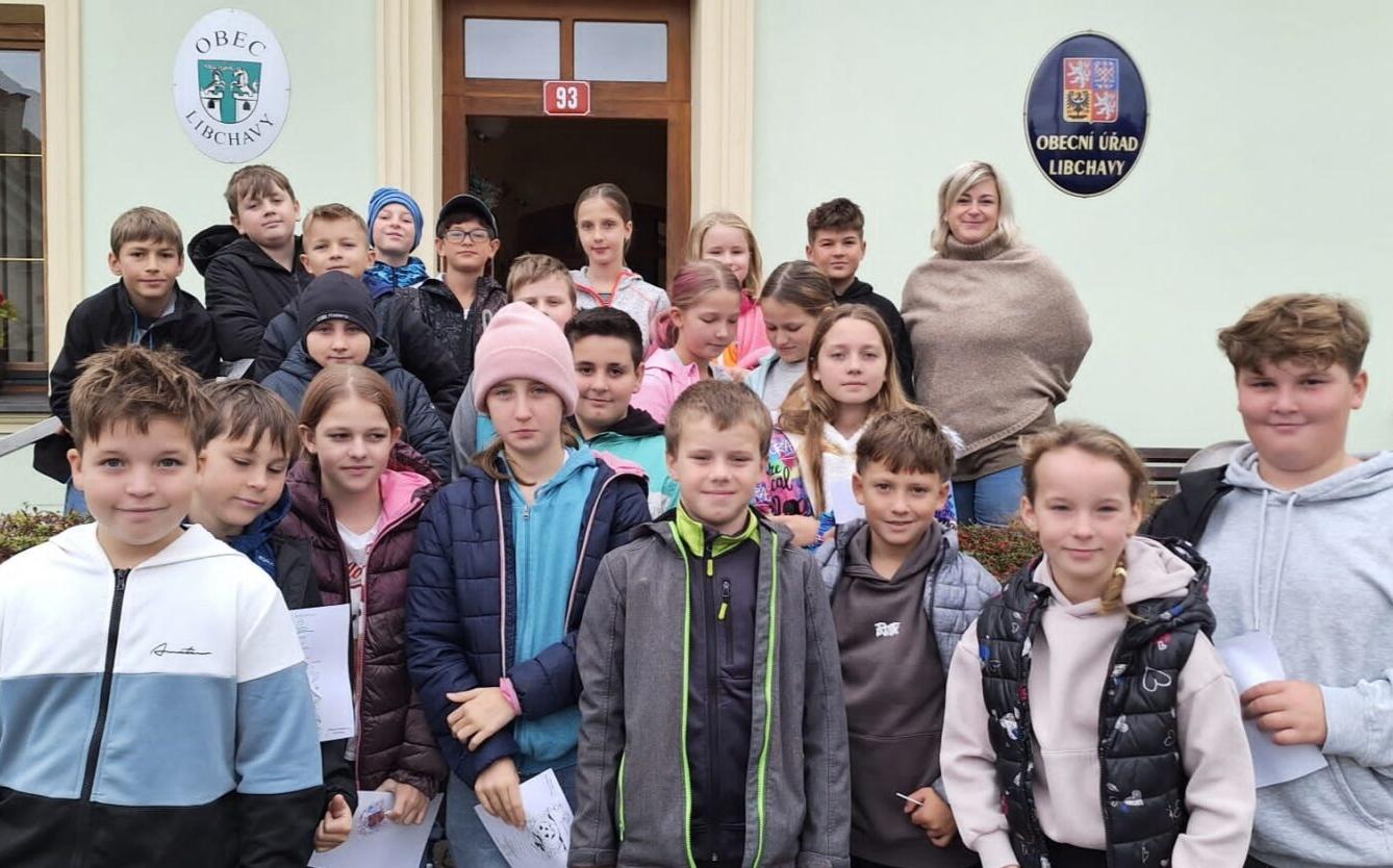 10. 10. - Žáci I. stupně v knihovně - 5