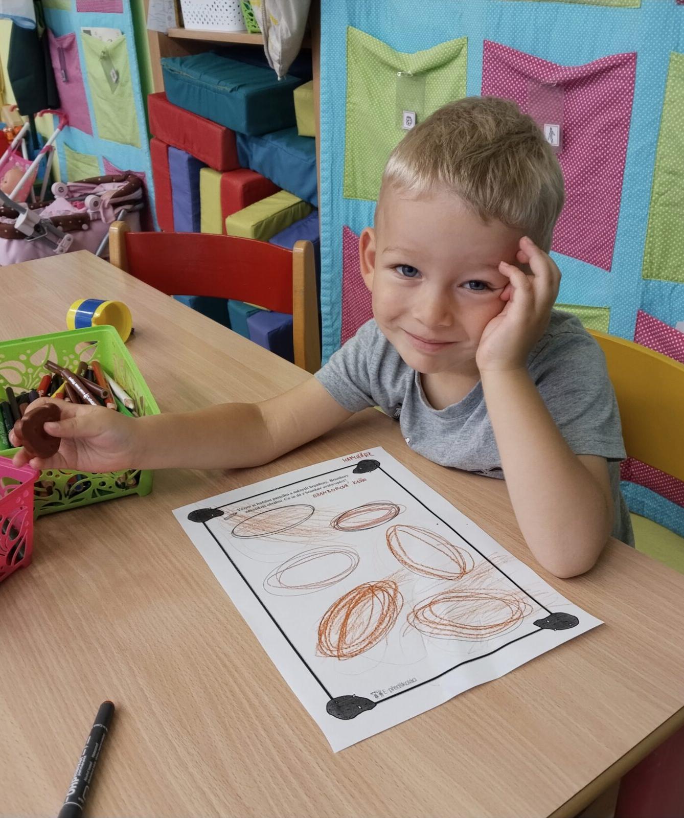 BROUČCI - VŮNĚ JABLÍČKA - 20