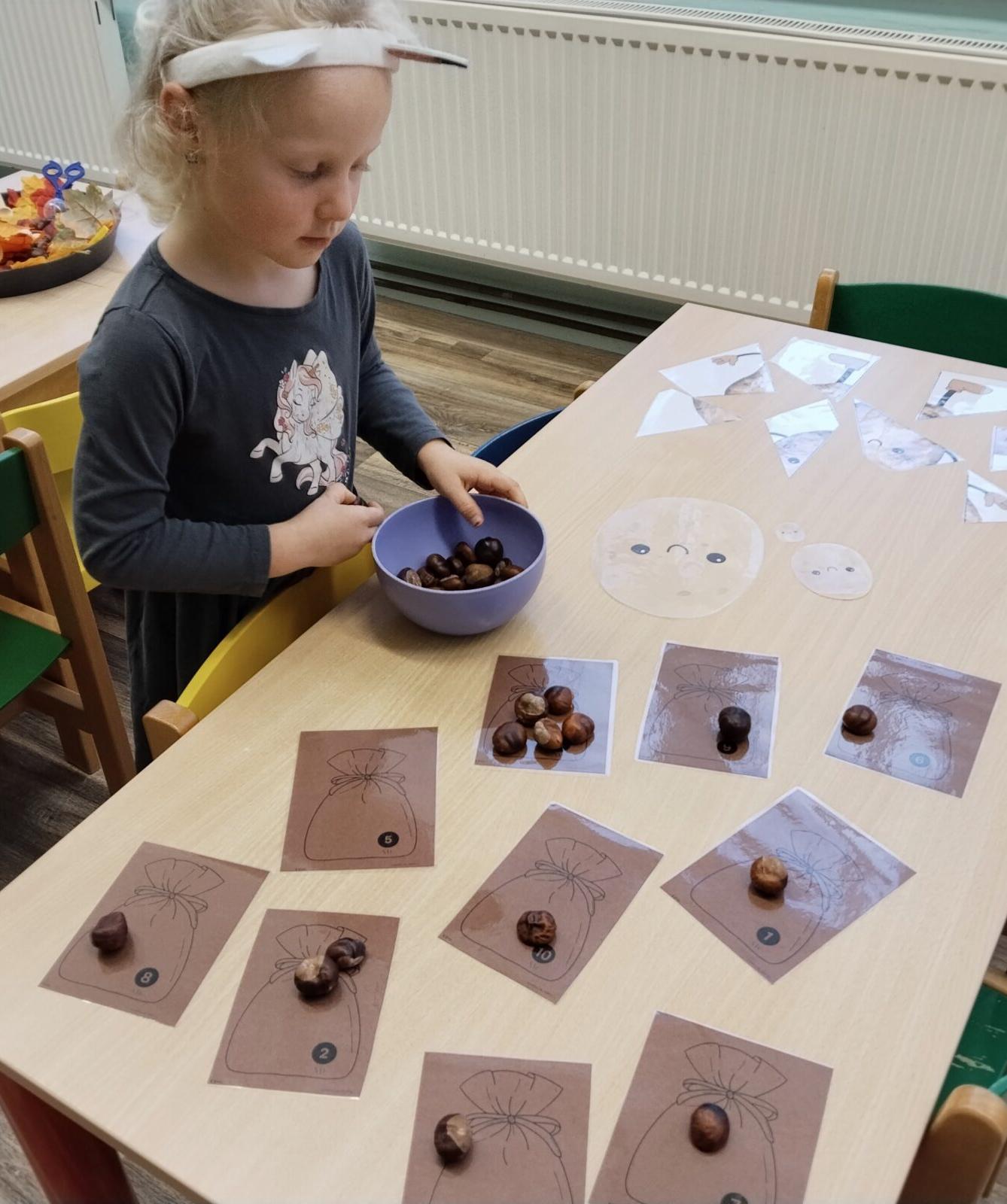 BROUČCI - VŮNĚ JABLÍČKA - 22