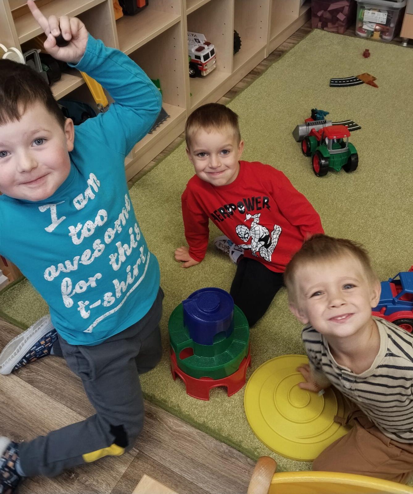 BROUČCI - VŮNĚ JABLÍČKA - 23