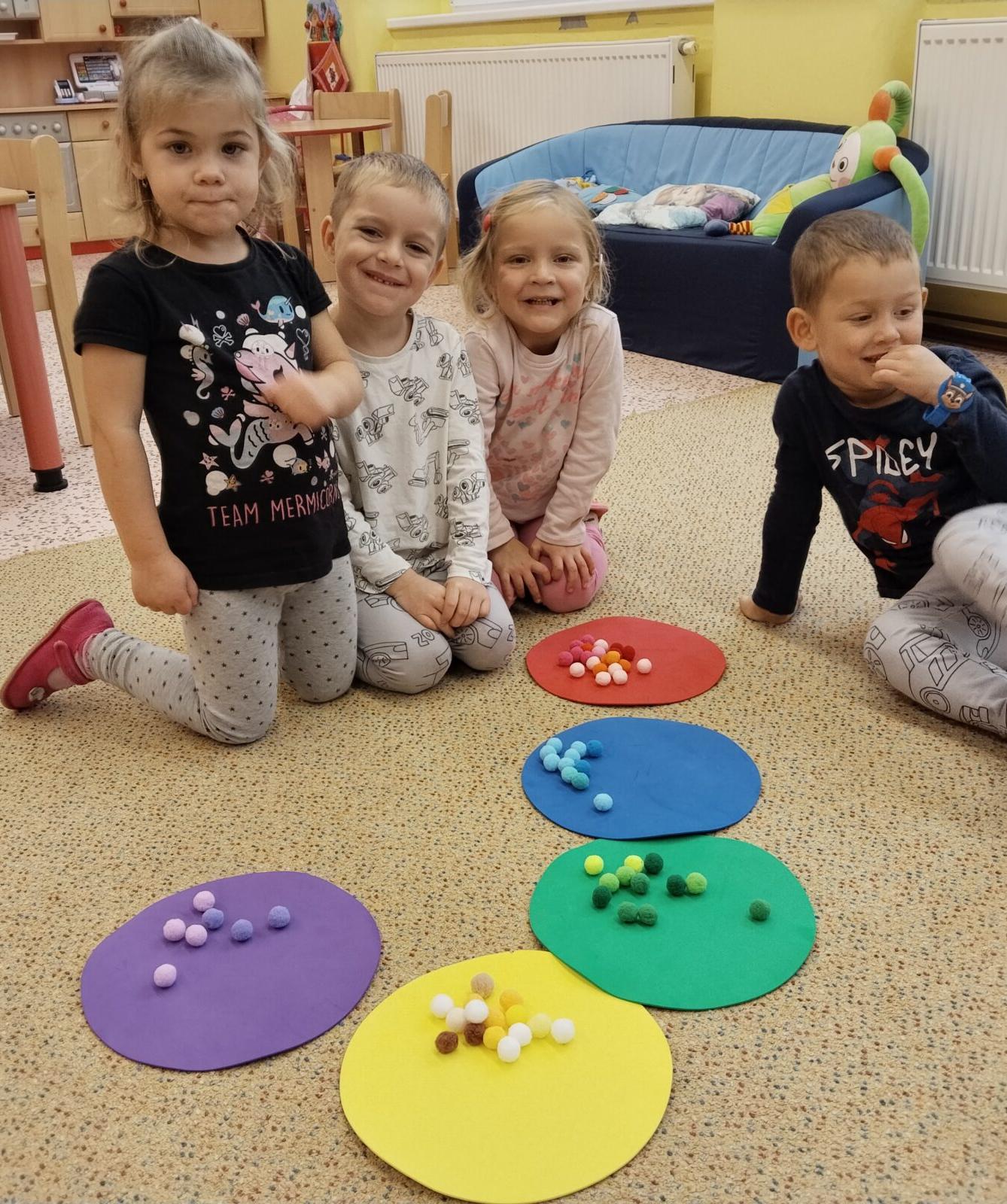 BROUČCI - VŮNĚ JABLÍČKA - 40