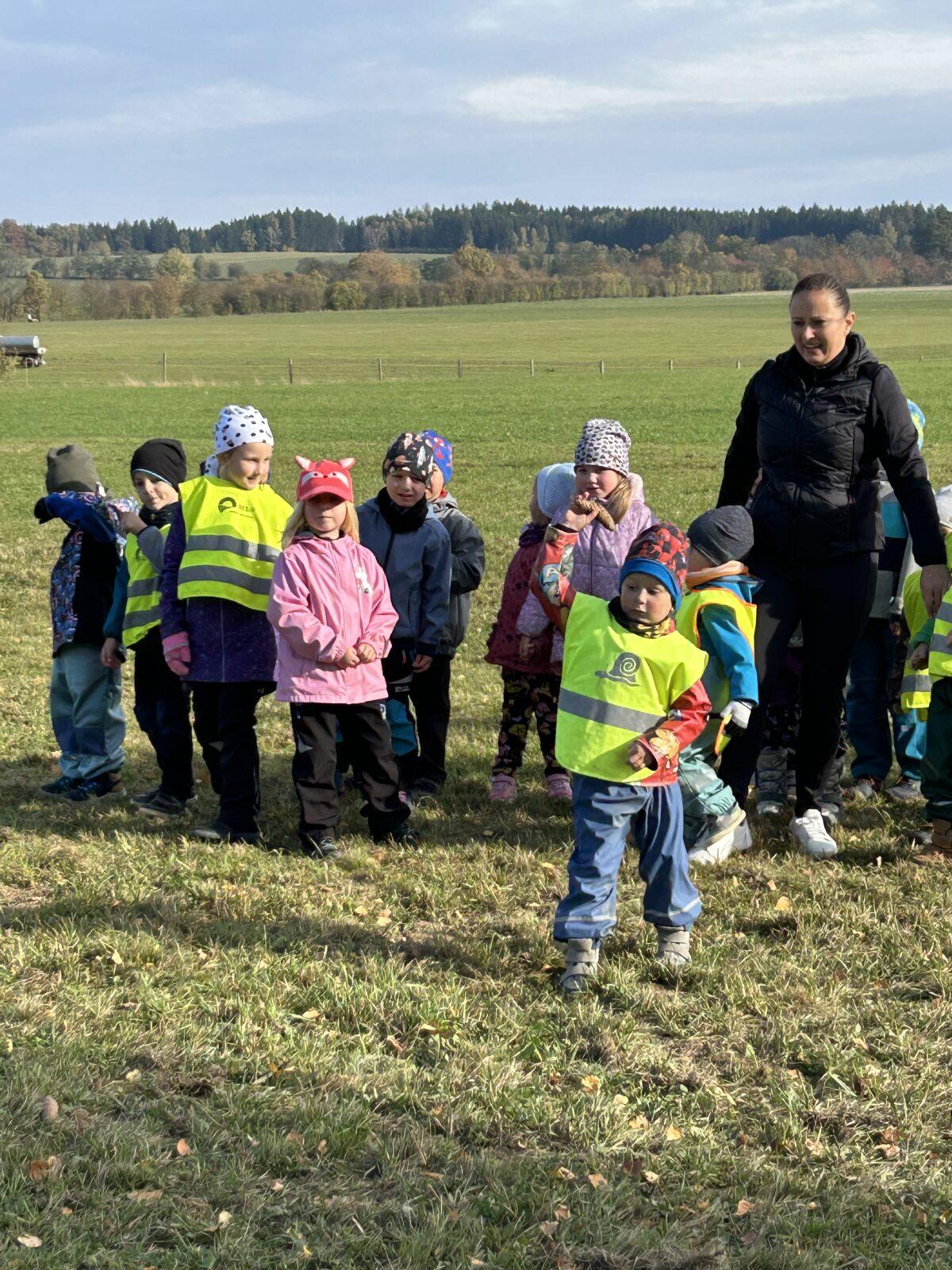 POUŠTĚNÍ DRAKA - 17