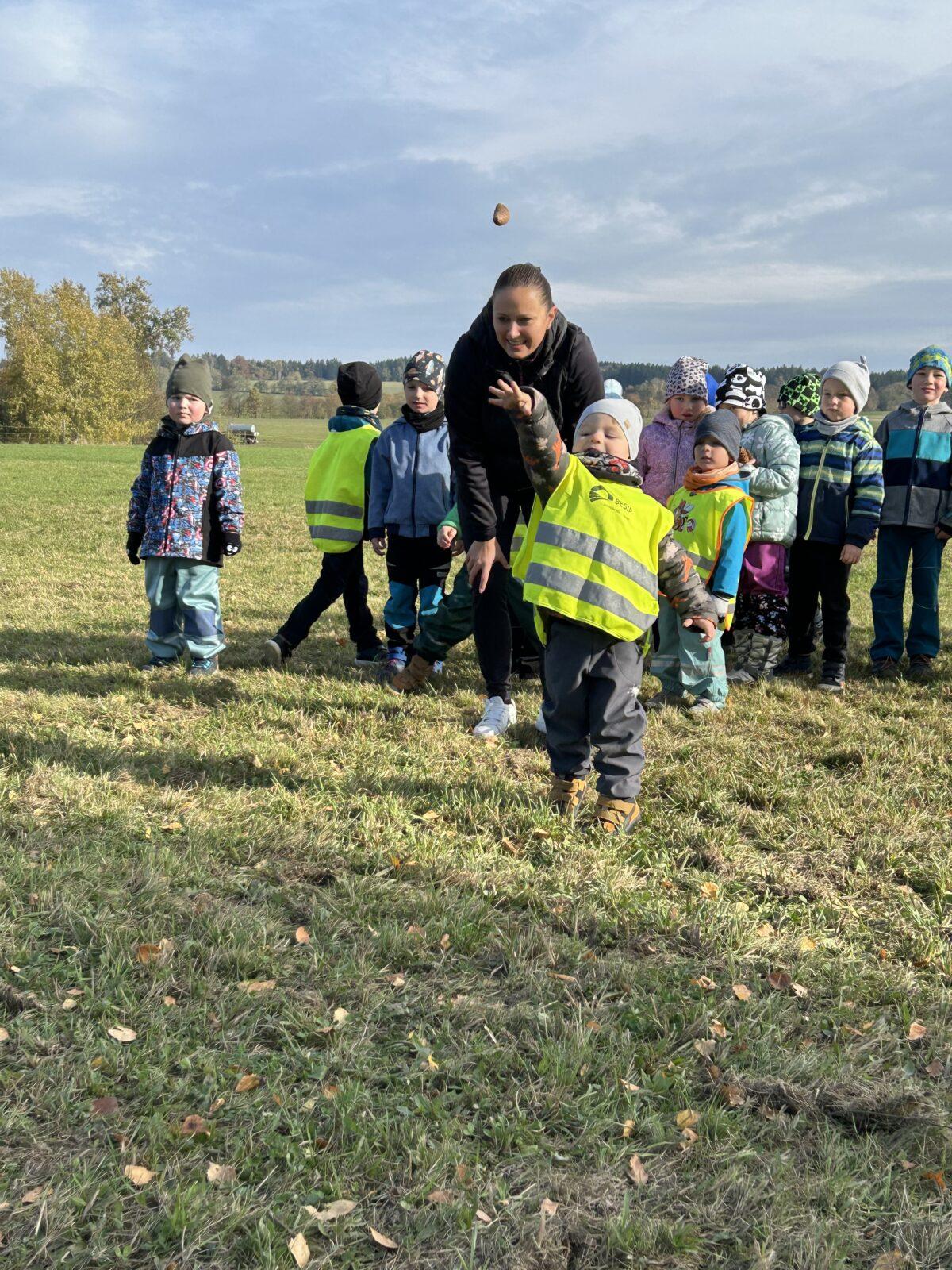 POUŠTĚNÍ DRAKA - 19