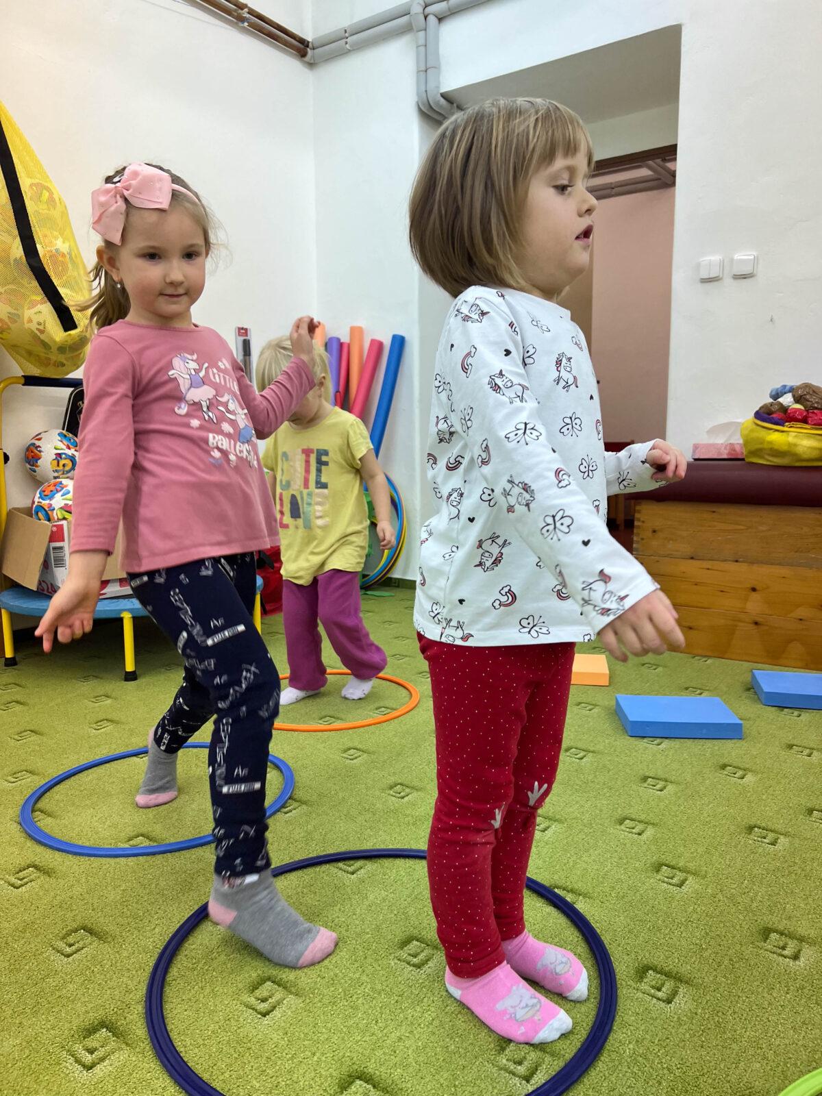 BROUČCI: CVIČÍME V TĚLOCVIČNĚ - 7