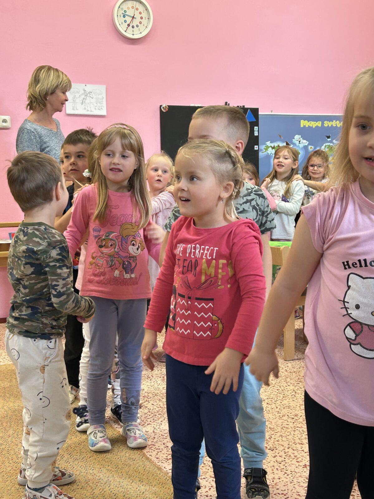 PŘIJEL K NÁM KOUZELNÍK - 26