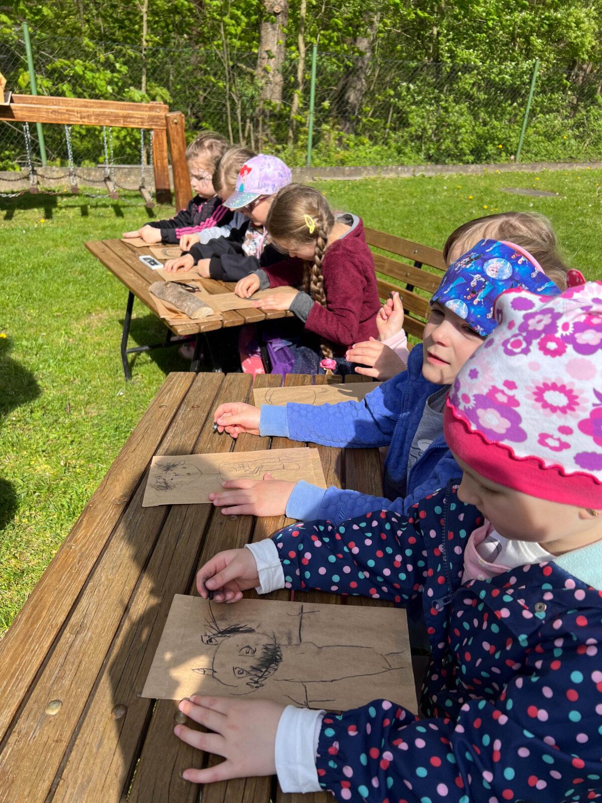 BROUČCI: ,,CO SI BROUKÁ JARNÍ LOUKA" - 31