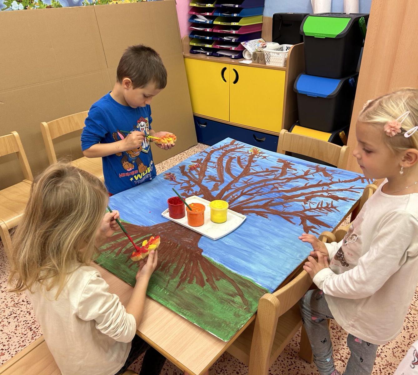 SOVIČKY: LISTÍ ŽLOUTNE, POLETUJE - 31