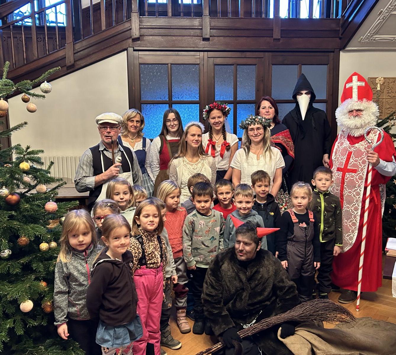 NÁVŠTĚVA MUZEA - VÁNOČNÍ TRADICE - 28