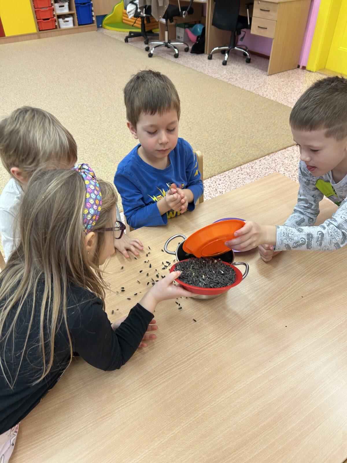 SOVIČKY: ,,CO DĚLAJÍ ZVÍŘATA V ZIMĚ" - 40