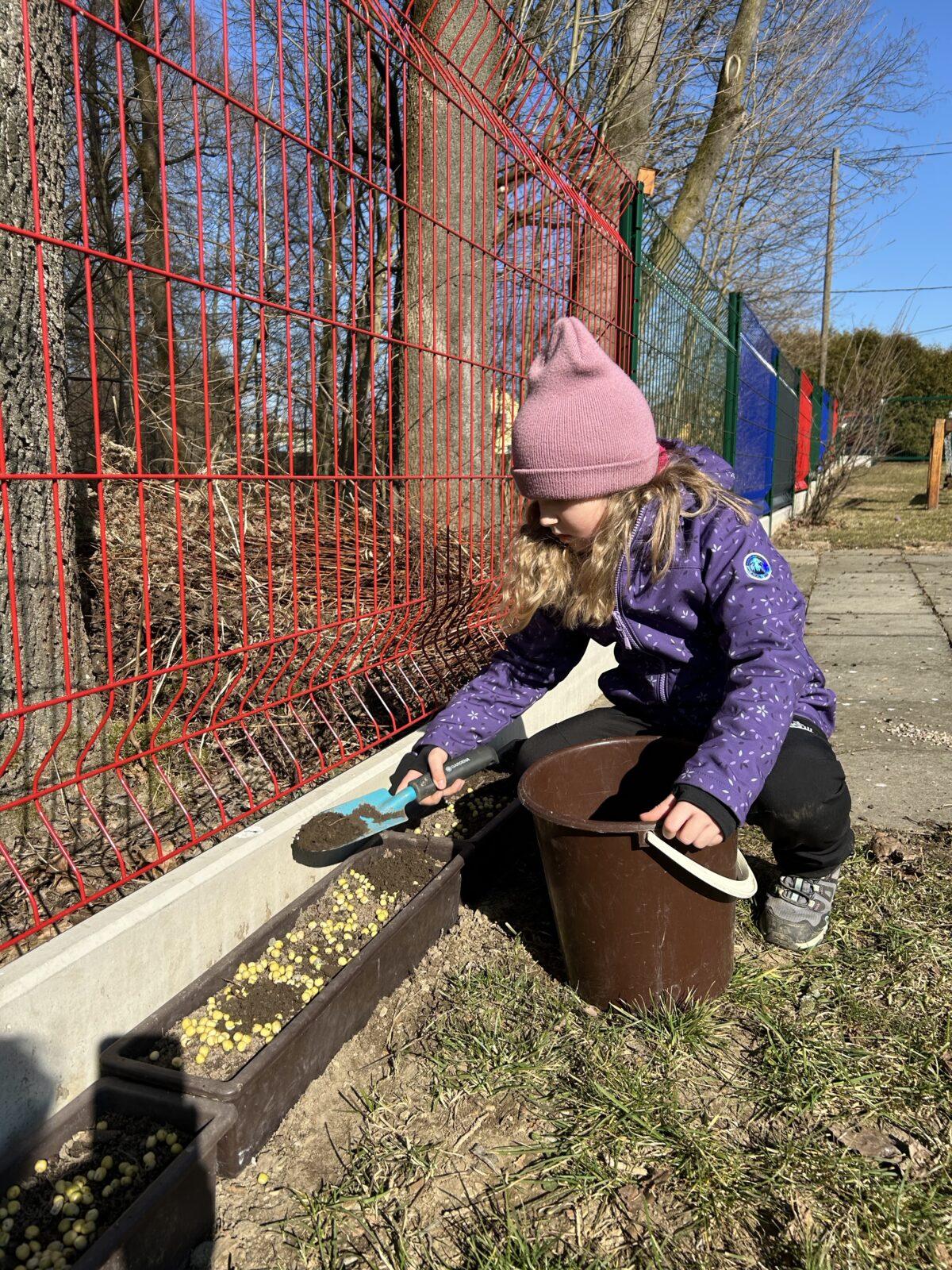 SOVIČKY: ,,O ZAKLETÝCH STROMECH, PŘIŠLO JARO DO VSI" - 7