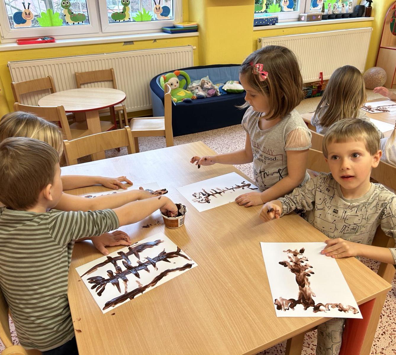 SOVIČKY: ,,O ZAKLETÝCH STROMECH, PŘIŠLO JARO DO VSI" - 39