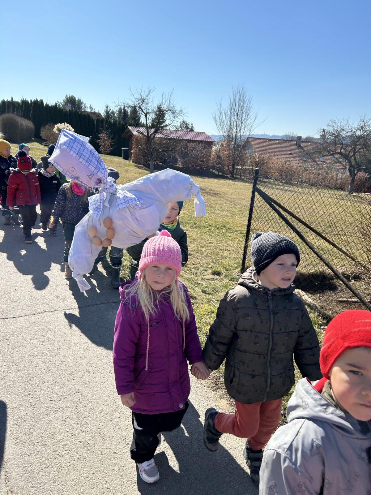 VYNÁŠENÍ MORENY - 9