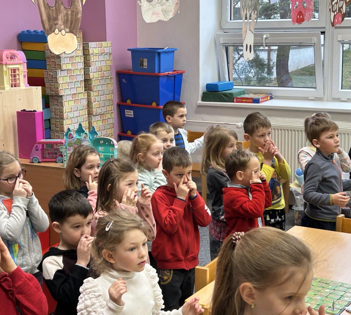 PŘEDŠKOLÁCI: NÁVŠTĚVA ZŠ - 23