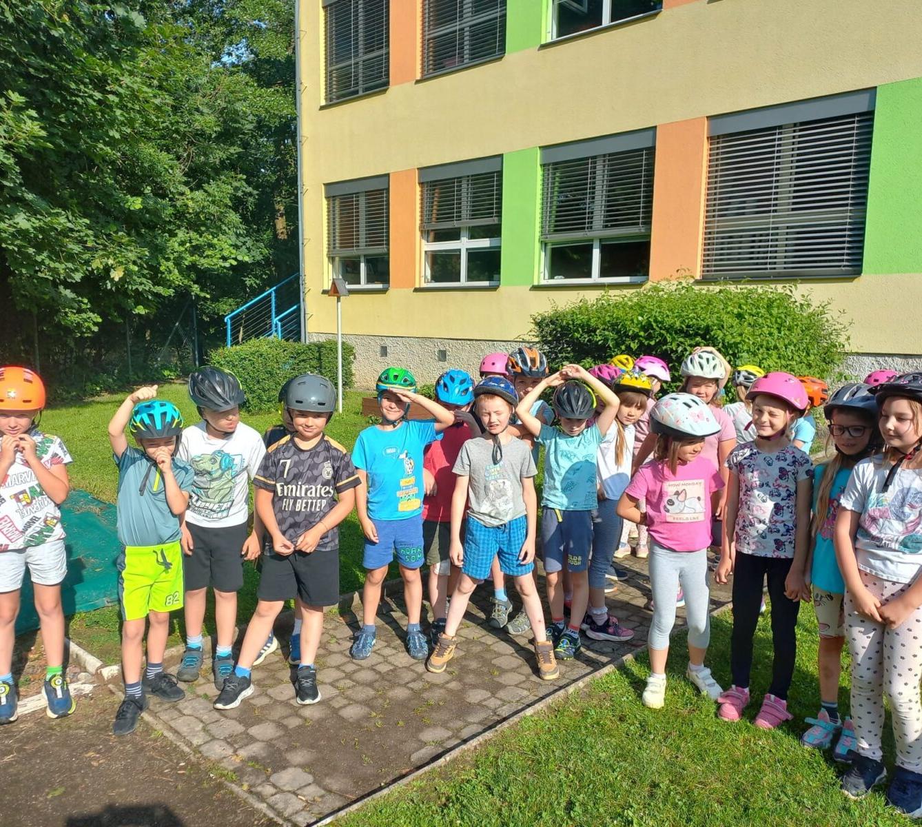 Dopravní výchova na hřišti ZŠ Libchavy - 1