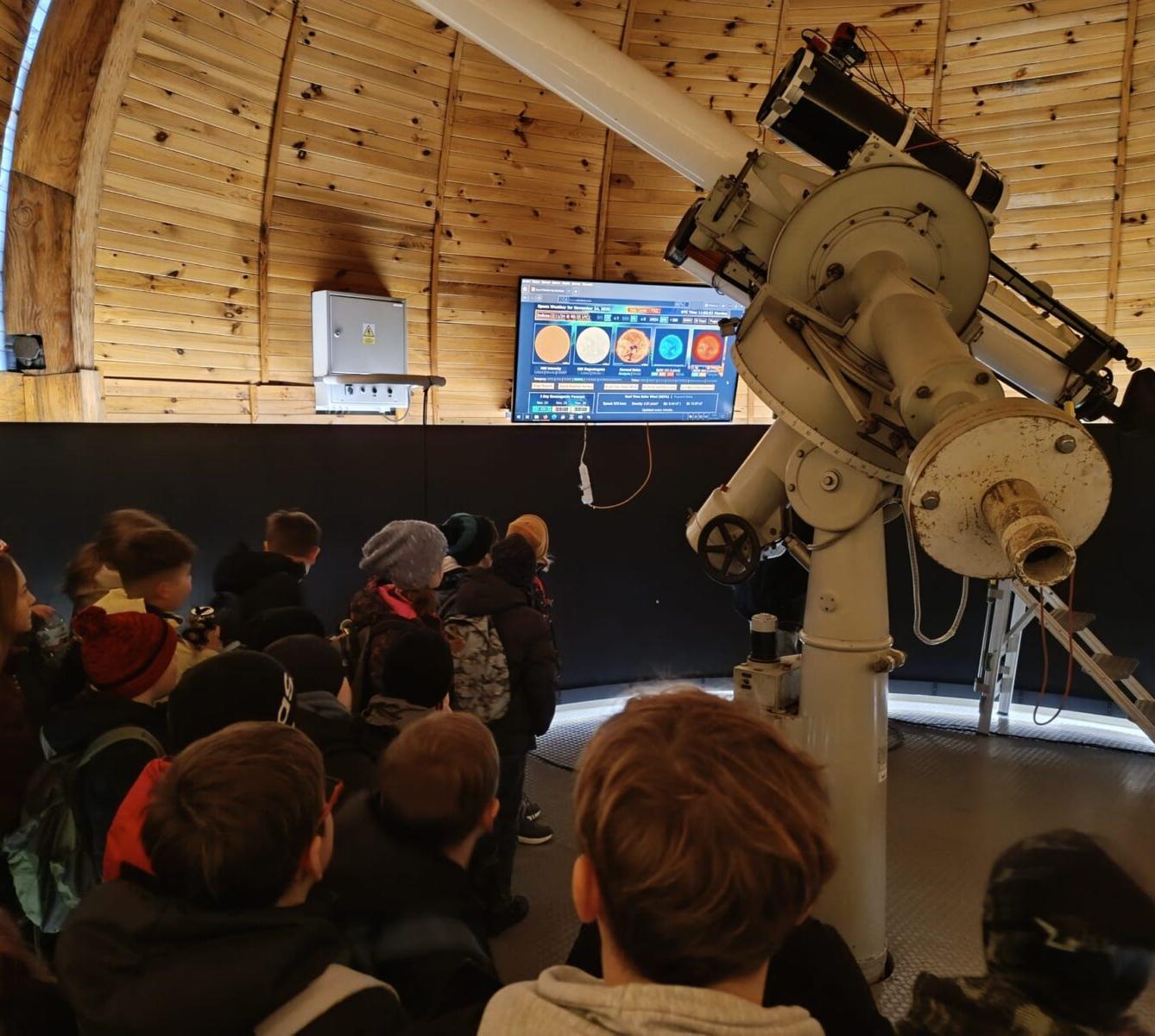 "Páťáci" zkoumají vesmír - 3