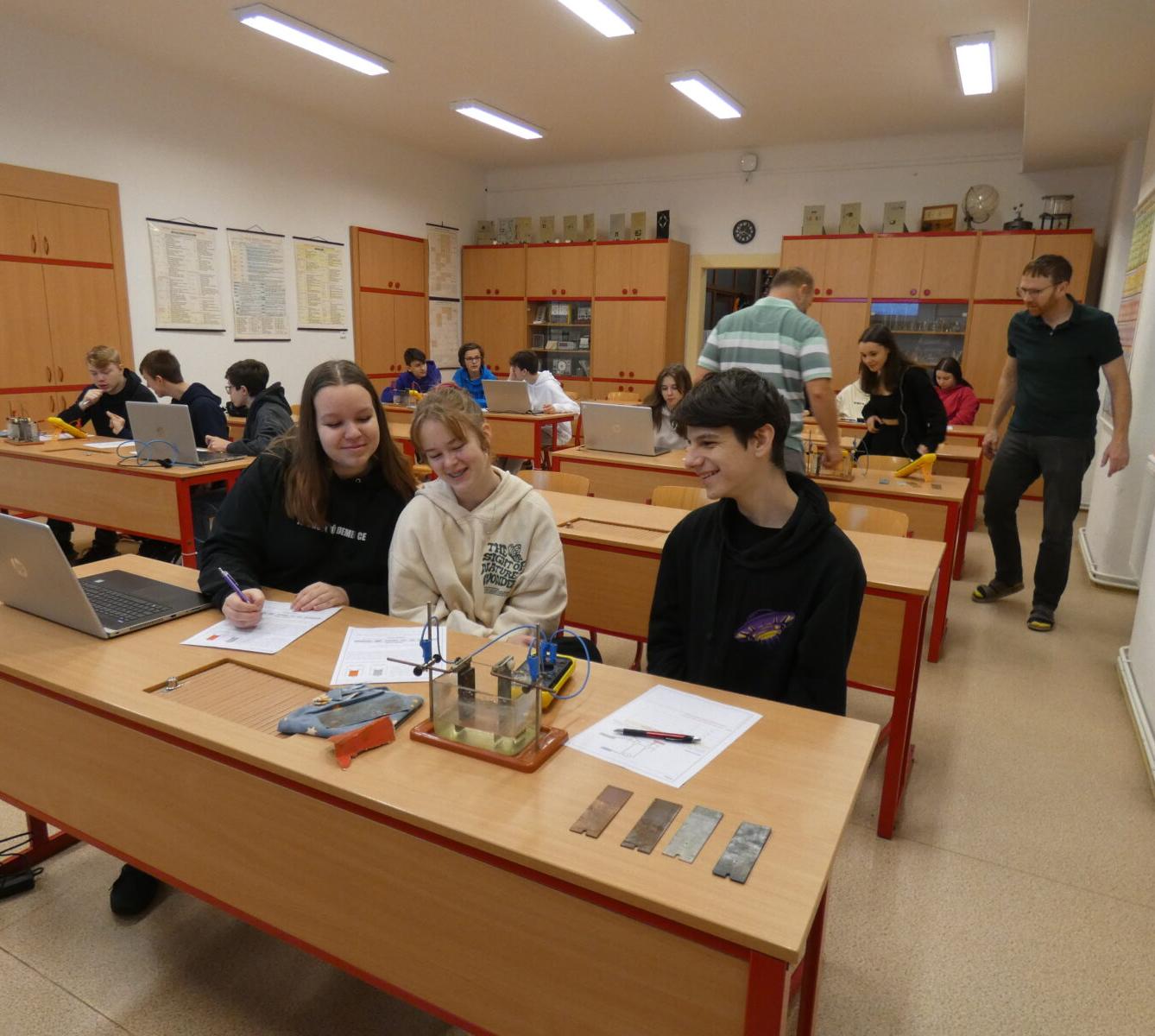 Projektový den na Gymnáziu ÚO - 9. třídy - 2