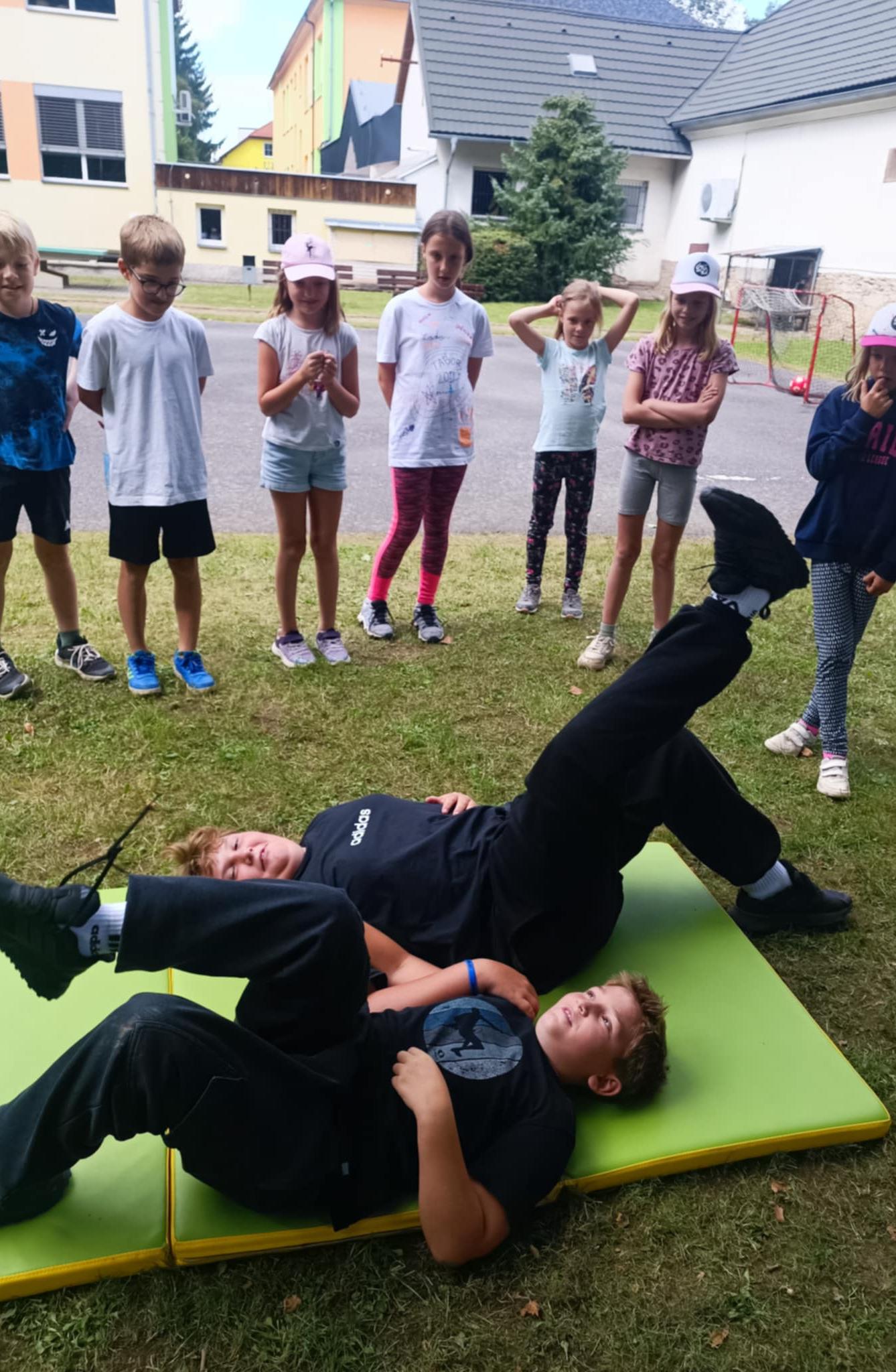 TÝDEN PLNÝ ZÁBAVY II - pátek - 43