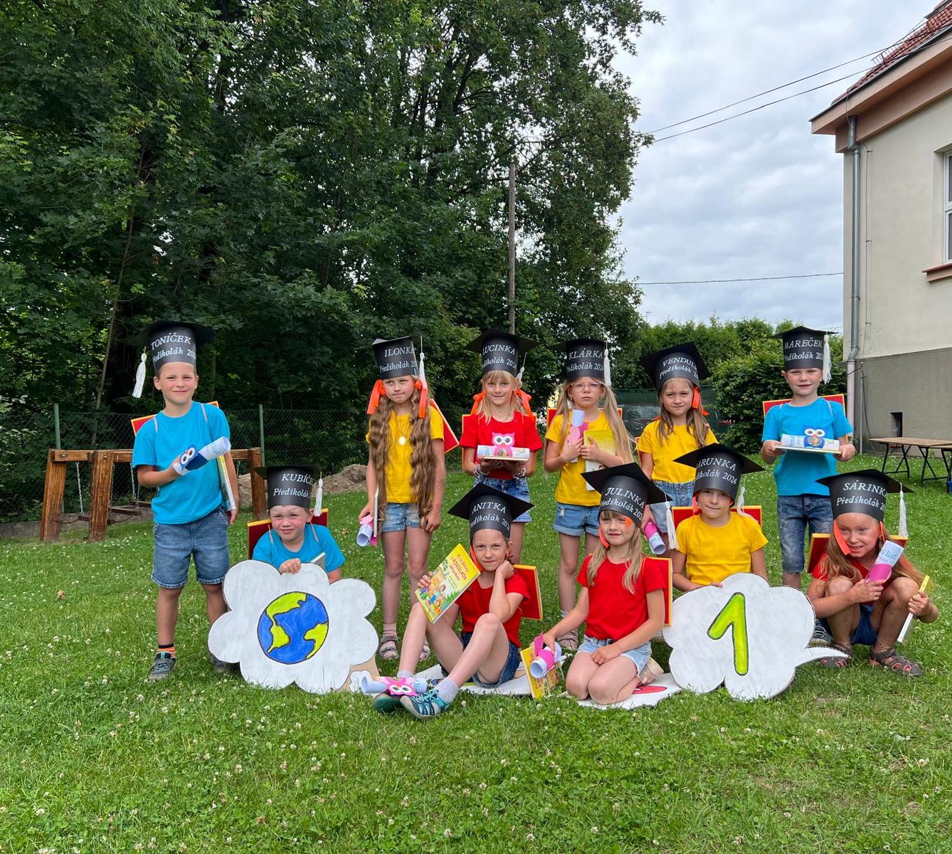 ZAHRADNÍ SLAVNOST - 30