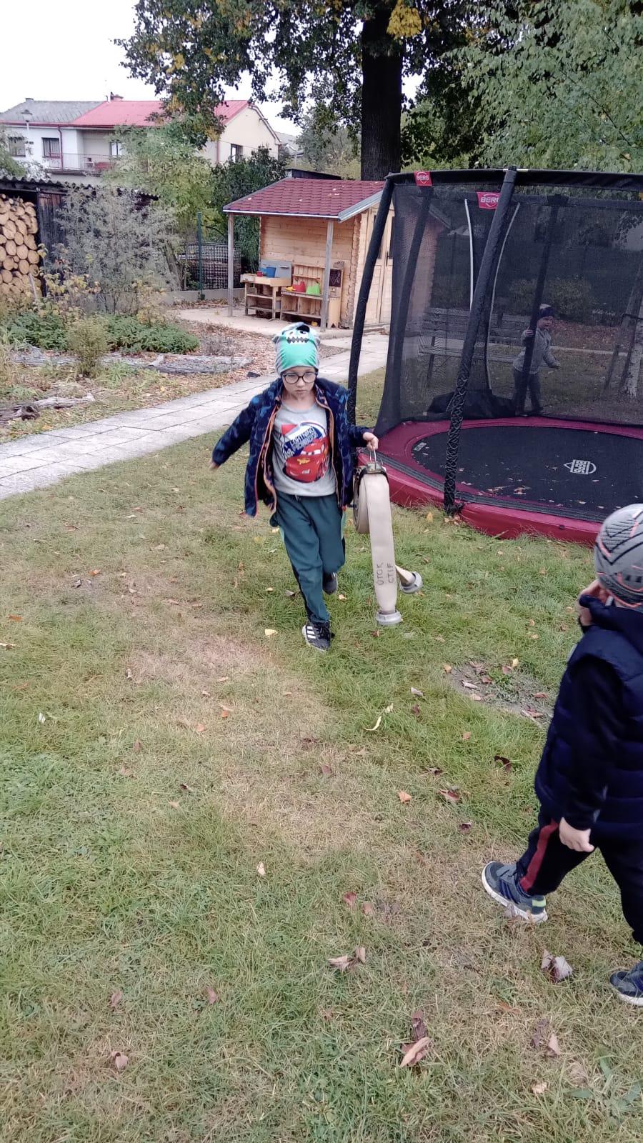 Návštěva dobrovolných hasičů v naší školce... - 31