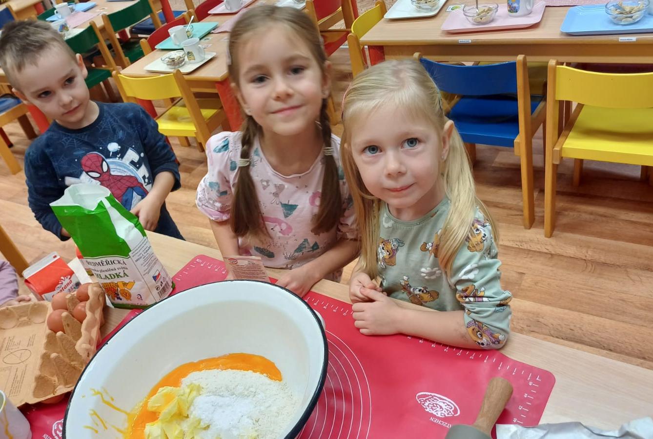 pečení svatomartinských rohlíčků - 14