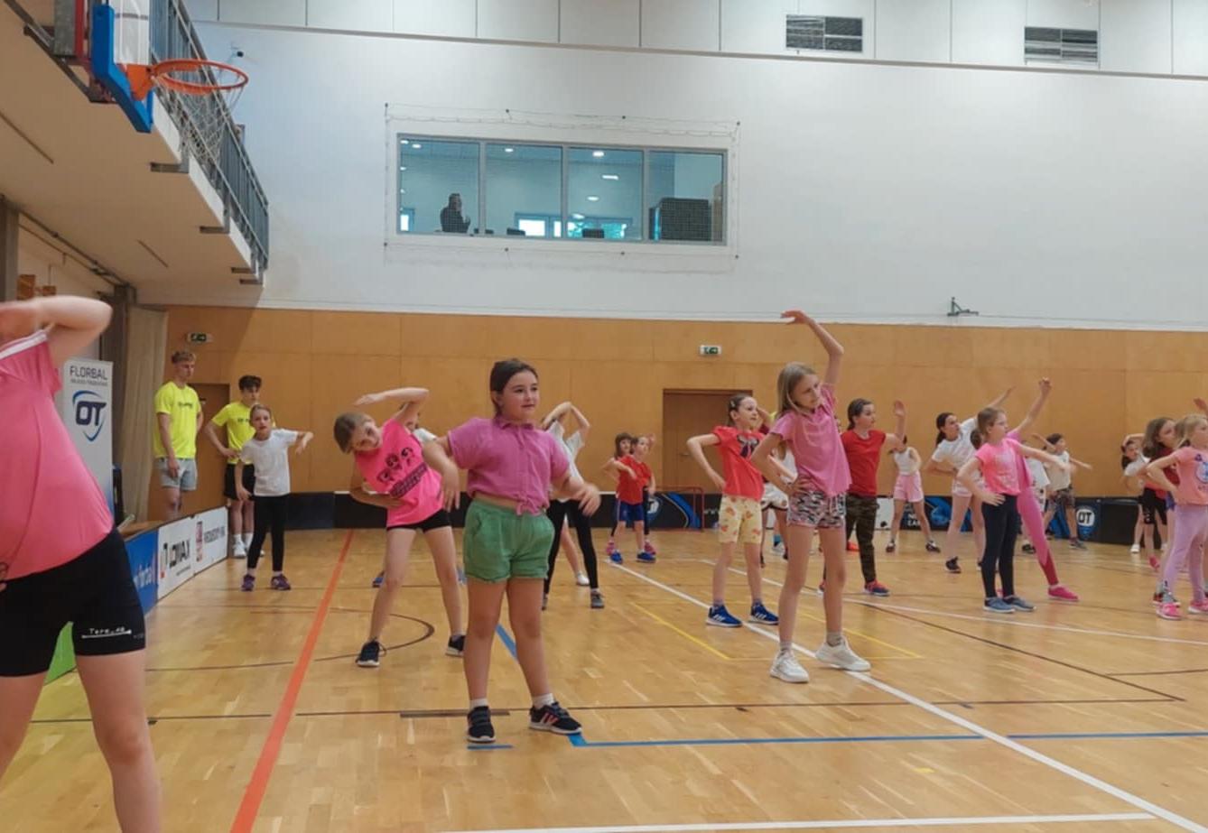 Sportovní dopoledne pro děvčata - 18