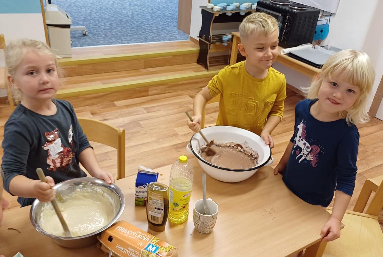 pečení pavučinkové buchty - 16