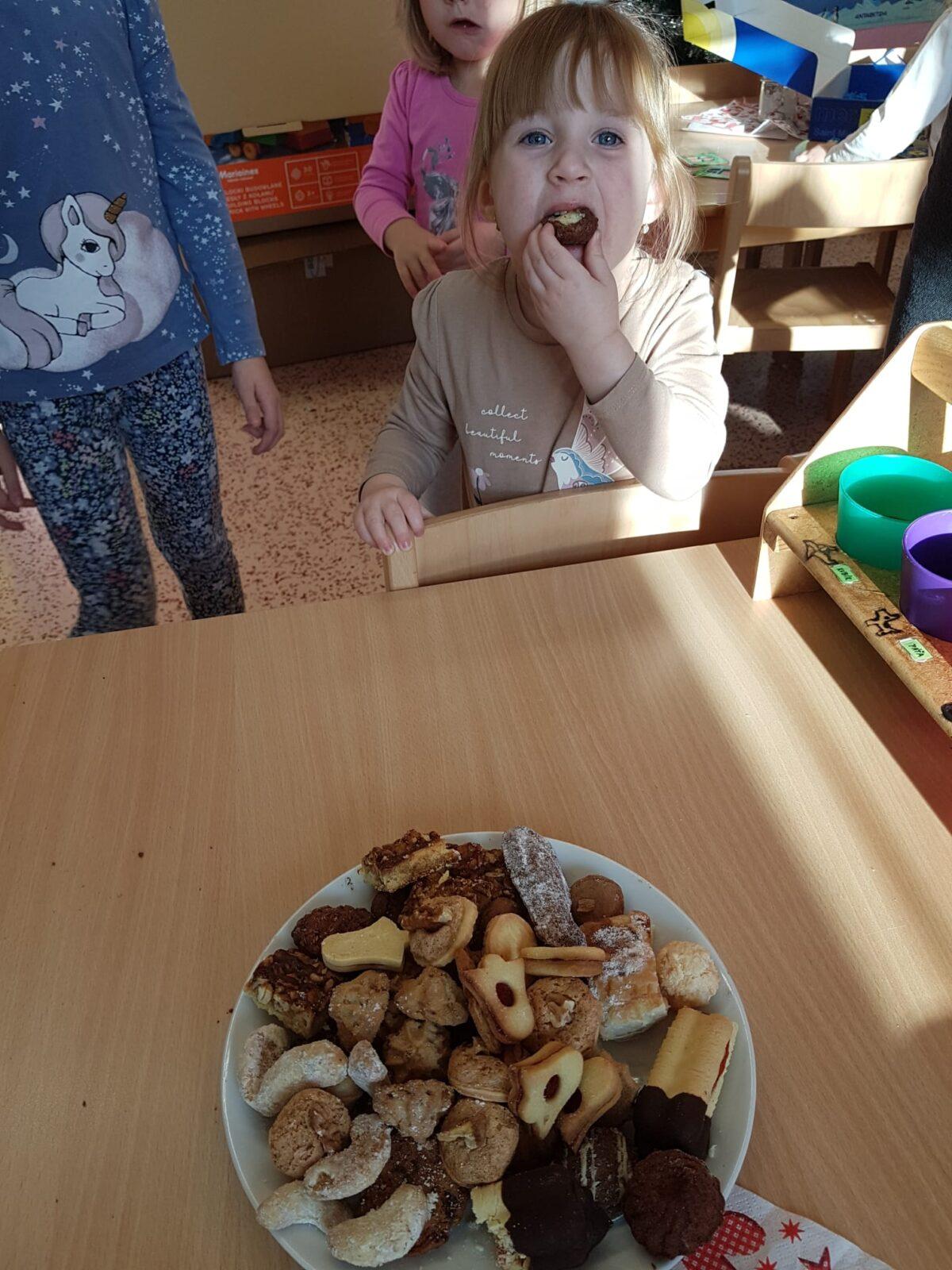 JEŽÍŠEK VE ŠKOLCE - 25