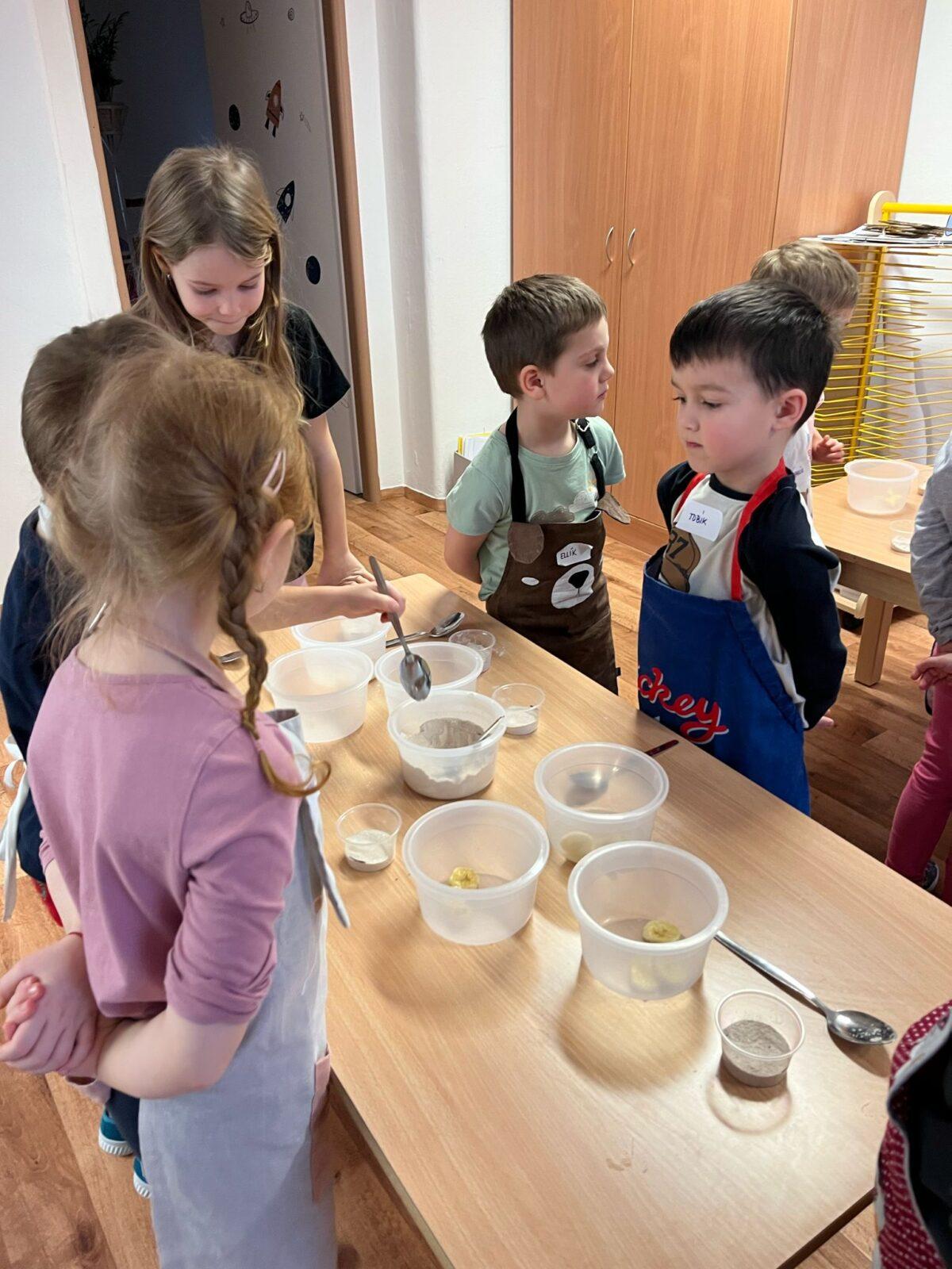 Pan kuchař a pečení muffinů - 23