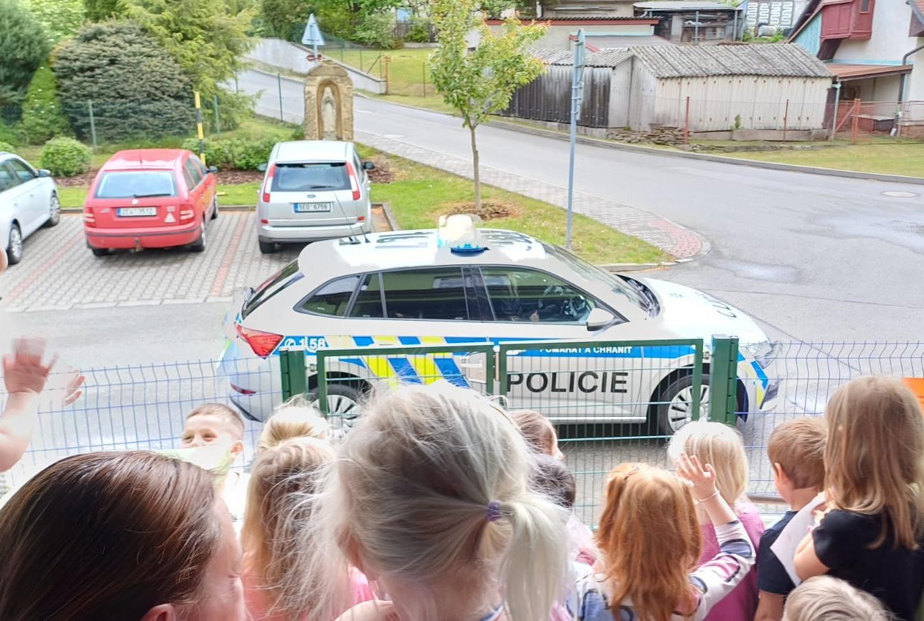 návštěva policie - 16