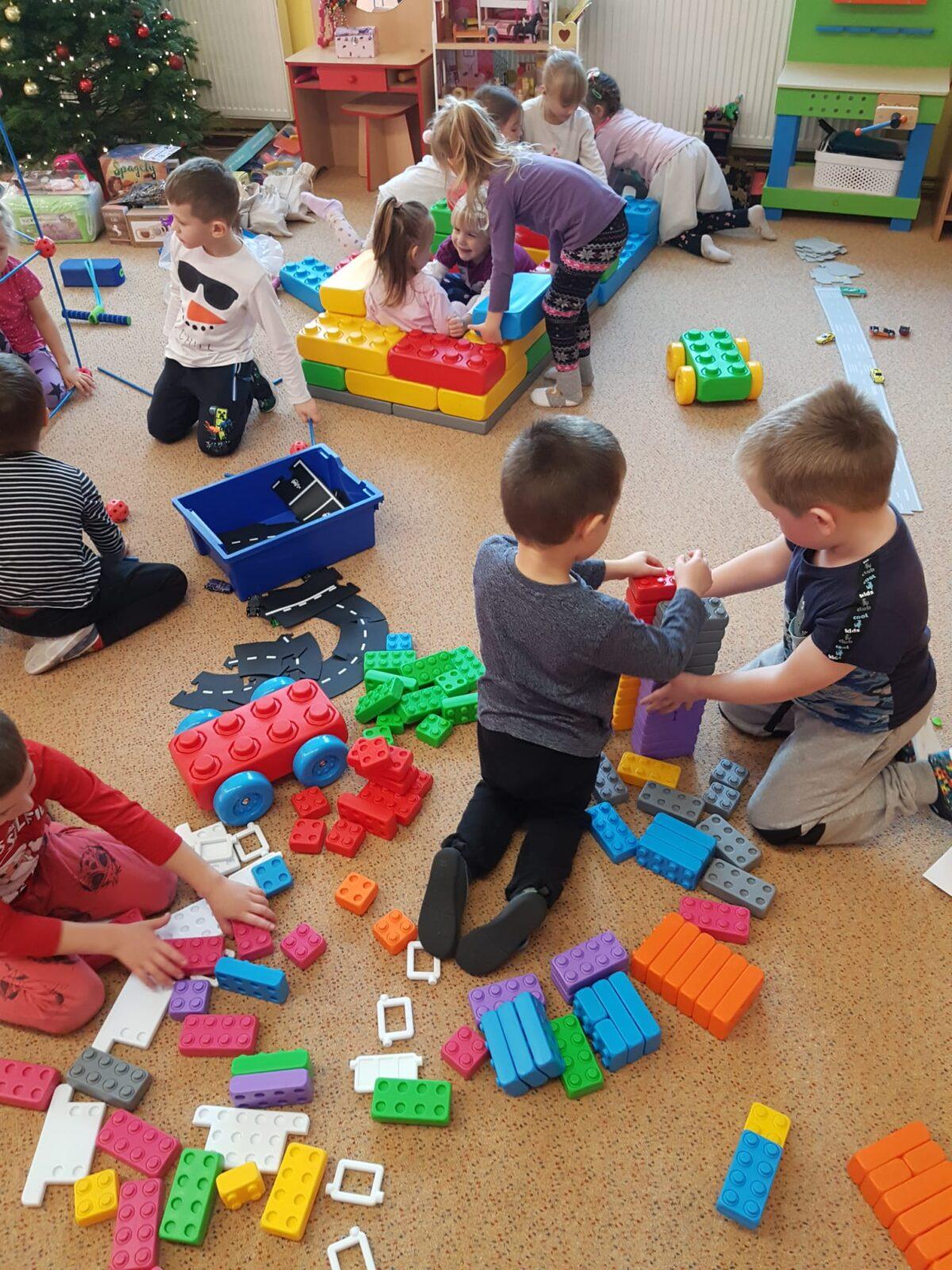 JEŽÍŠEK VE ŠKOLCE - 27