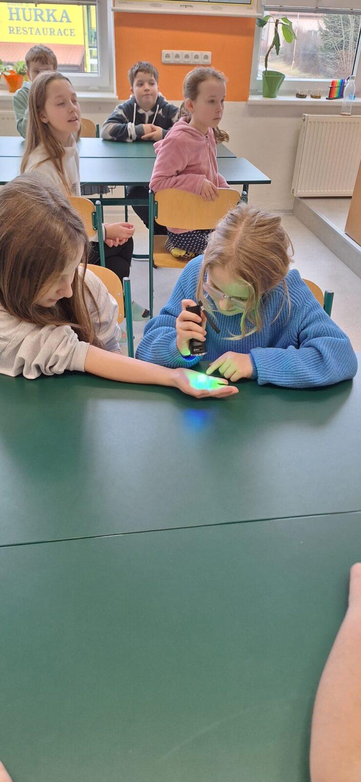 Dílny - Zábavné pokusy - 8