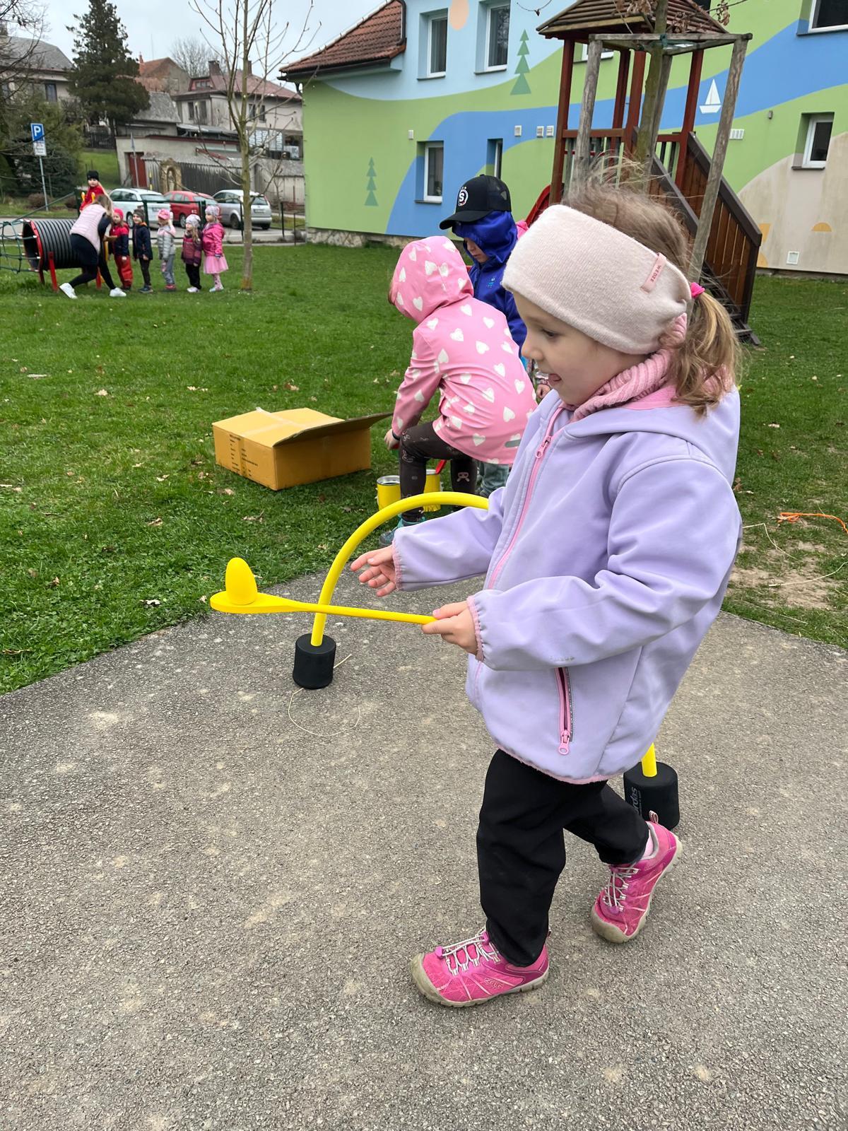 velikonoční stezka+ hledání vajíček na zahradě - 27