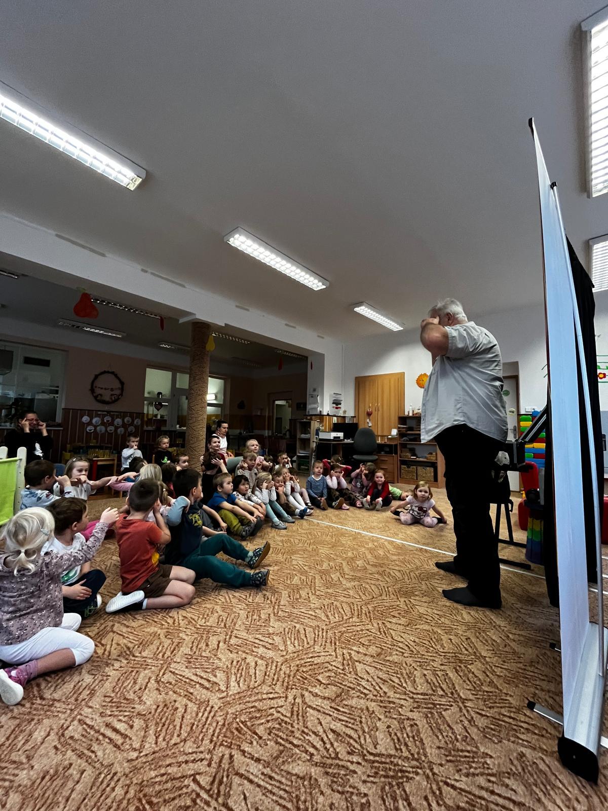 kouzelnické vystoupení - 15