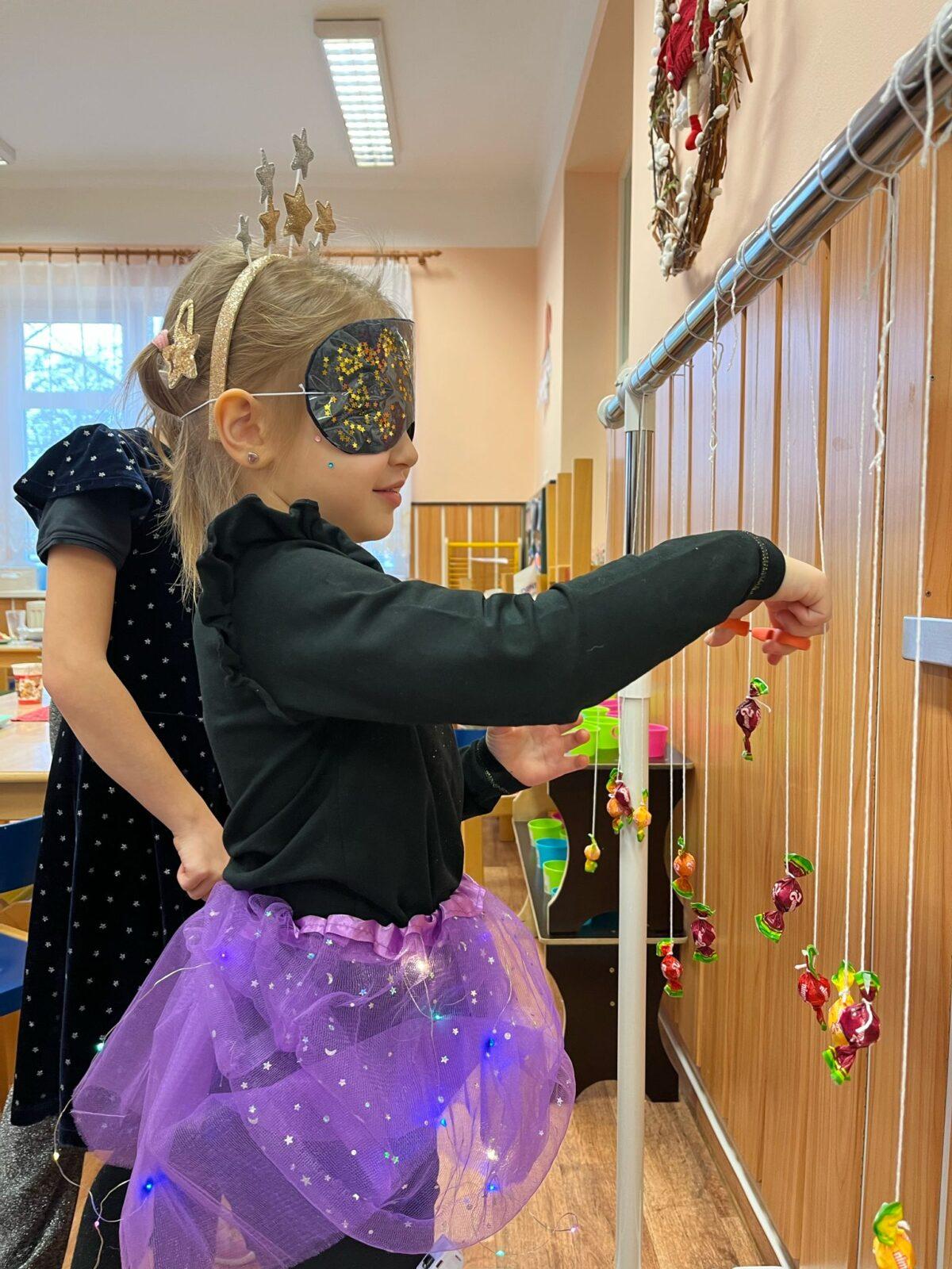 karneval na téma vesmír + přehlídka raket - 63