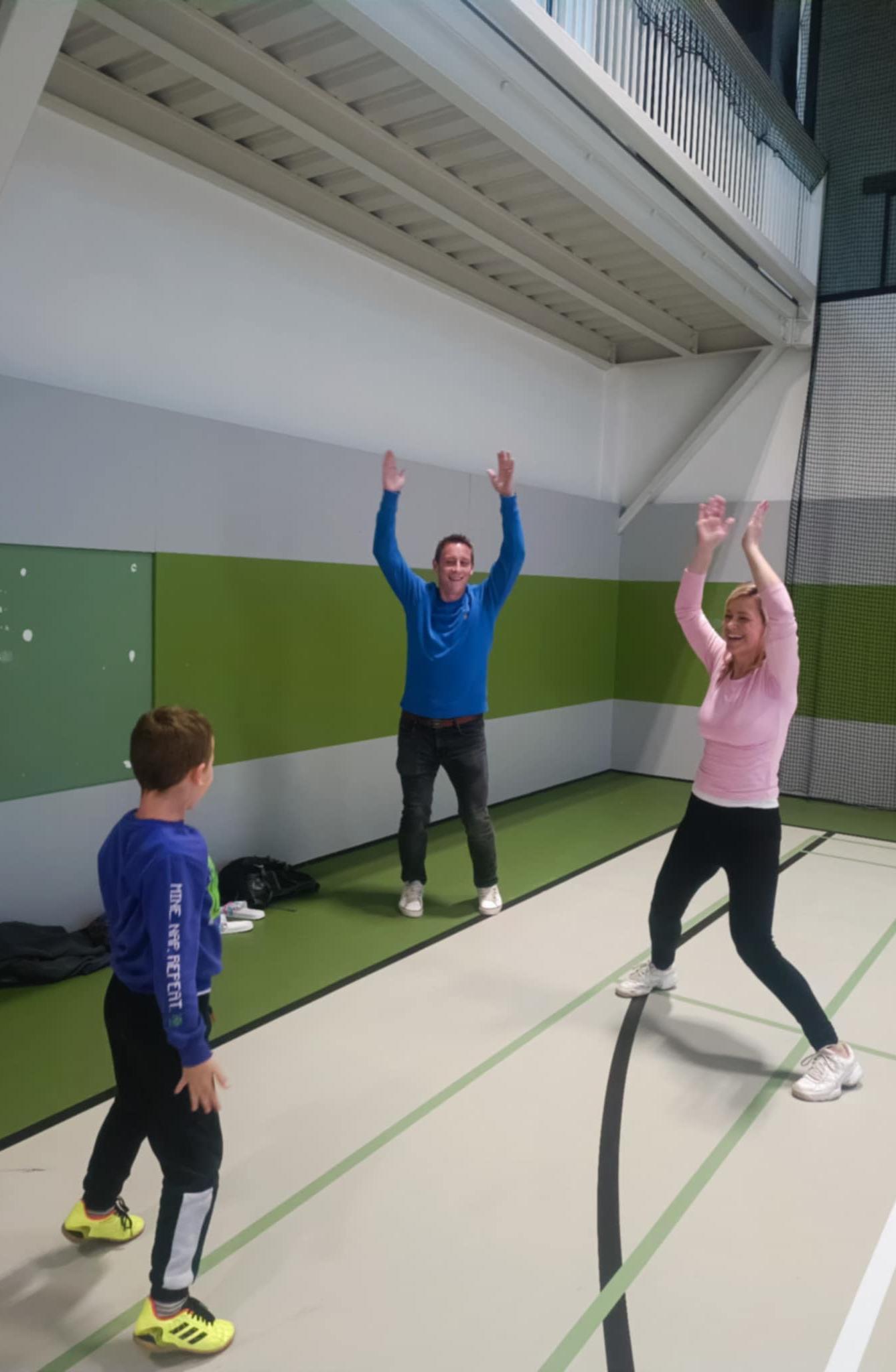 Družinka a děti s rodiči**"sportovní odpoledne" - 77