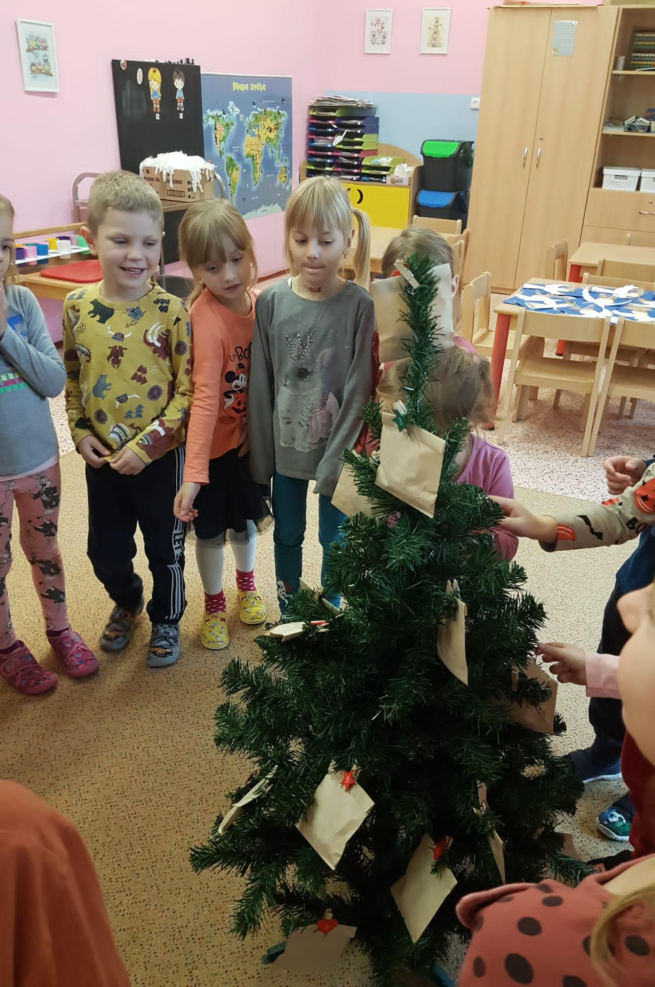 ADVENTNÍ ČAS VE ŠKOLCE - 57