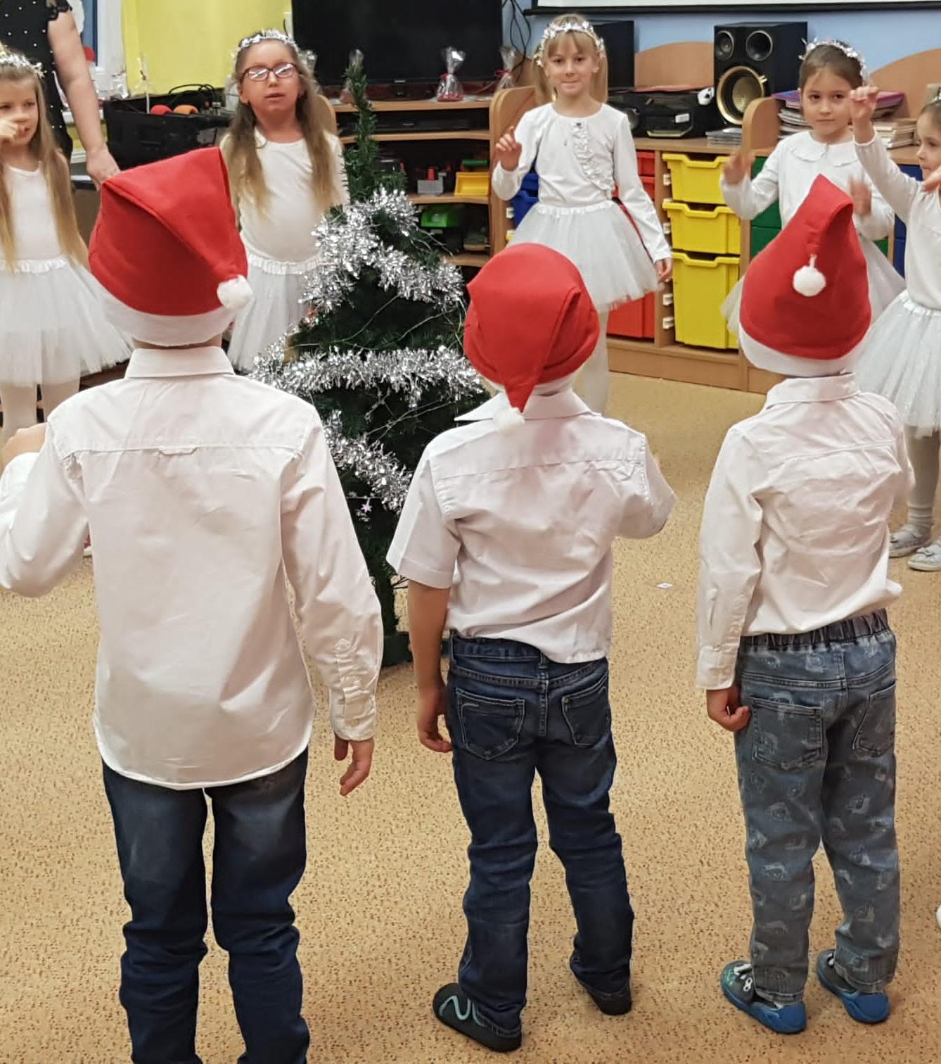 VÁNOČNÍ BESÍDKA - 48