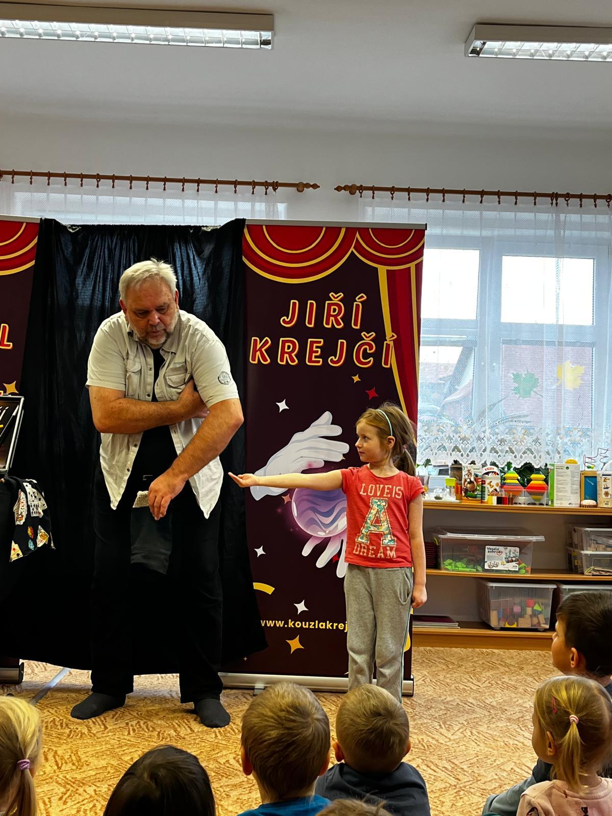 kouzelnické vystoupení - 18