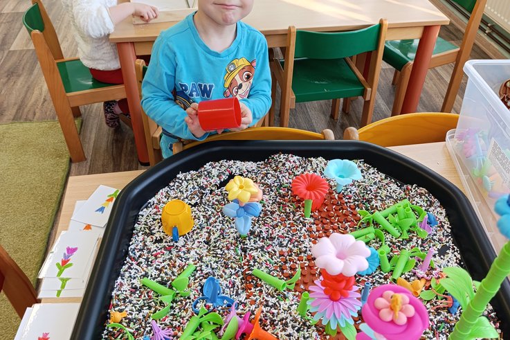 BROUČCI: PŘIŠLO JARO DO VSI